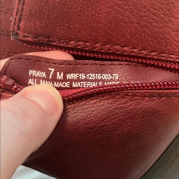 Kim Rogers Maroon Ankle Booties - Picture 5 of 5